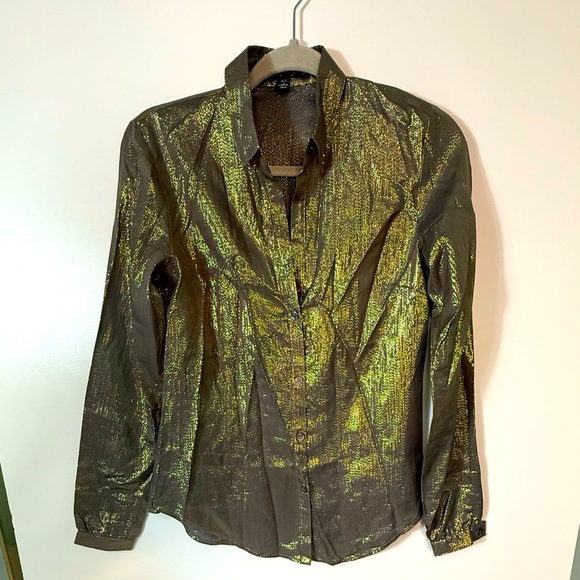 Elizabeth and James Tops - #598 Elizabeth & James Metallic Blouse size XS